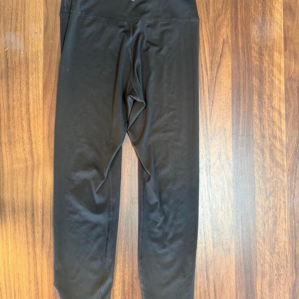 Nike Women's Black and Grey Leggings